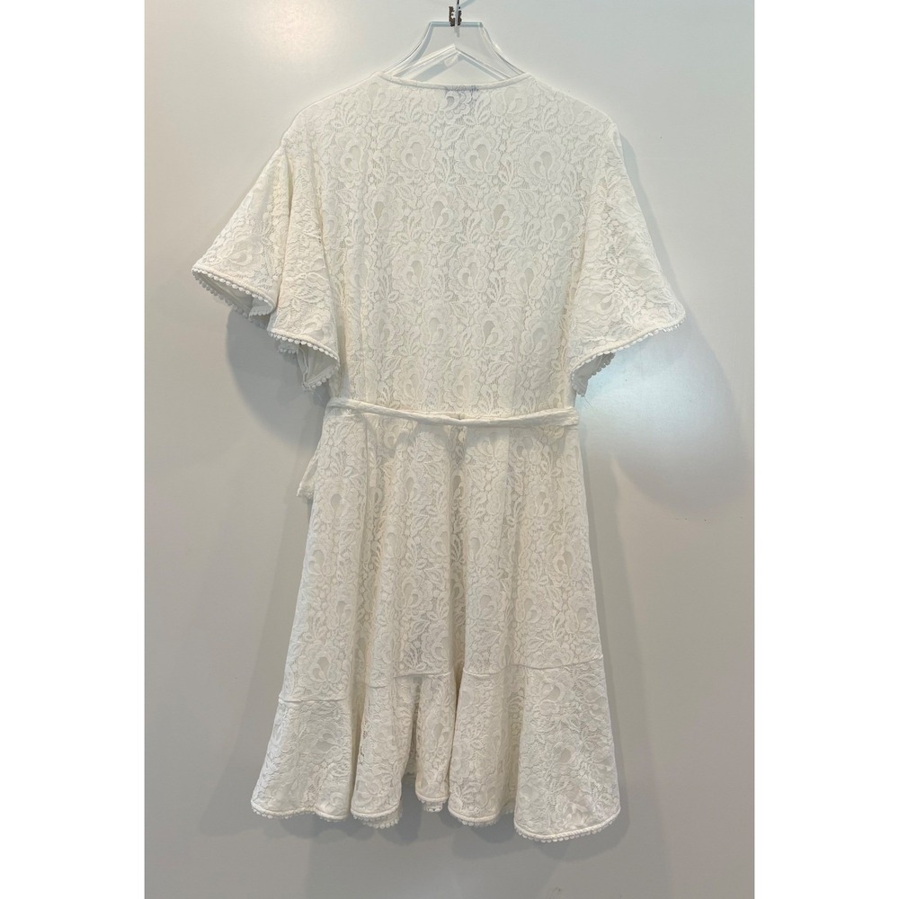 City Chic White Wrap Dress - Picture 3 of 7